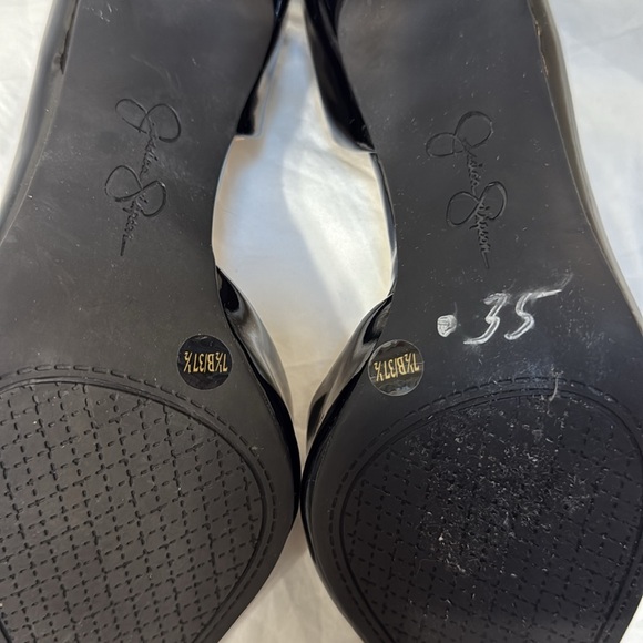 Women’s Jessica Simpson Black Shiny Patent Stiletto Heels. Size 7.5. - Picture 12 of 12